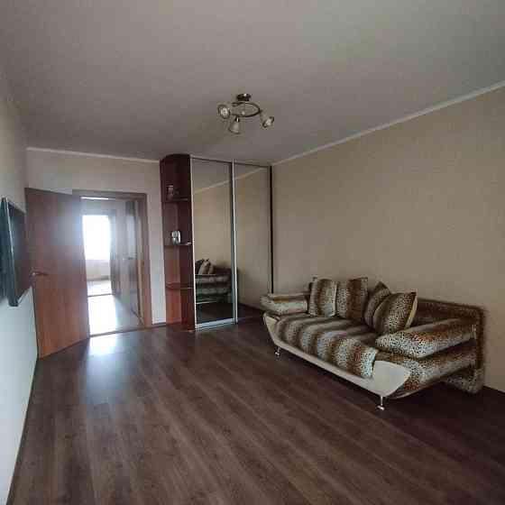 Оренда Квартира 3-кімнатна, 20/25 поверх на Здолбунівська, 13 Київ