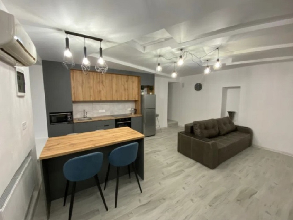 Оренда Квартира 3-кімнатна, 2/4 поверх на Греческая ул., 20 Одесса - изображение 1