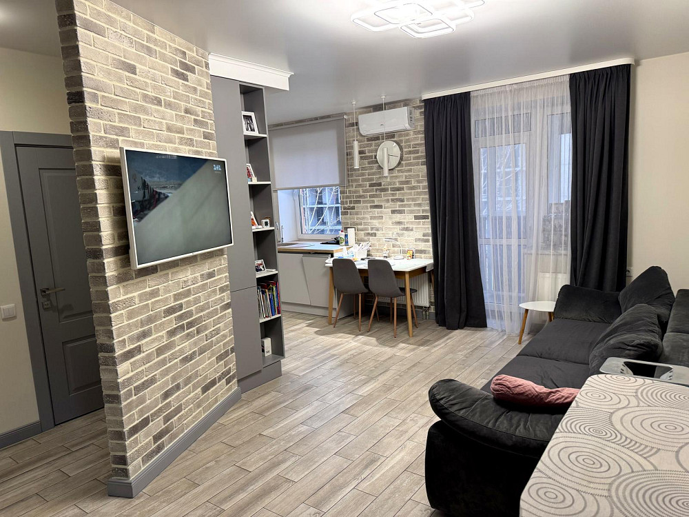 Продаж Квартира 3-кімнатна, 3/7 поверх на Лебедєва Академіка вул., д. 1/7 Київ - фото 1