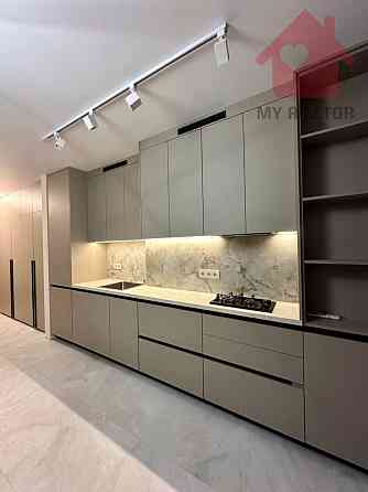 Продаж Квартира 2-кімнатна, 5/8 поверх на Перемоги Ужгород