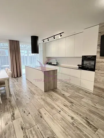 Продаж 4-поверховий   230 кв.м 6 кімн. на Румунська вулиця 30Г Чернівці - фото 14