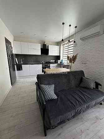 Продаж Квартира 3-кімнатна, 4/9 поверх на вул. Миру Kharkiv