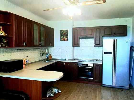 Продаж Квартира 2-кімнатна, 19/25 поверх на Ясинуватський вул., д. 11 Київ