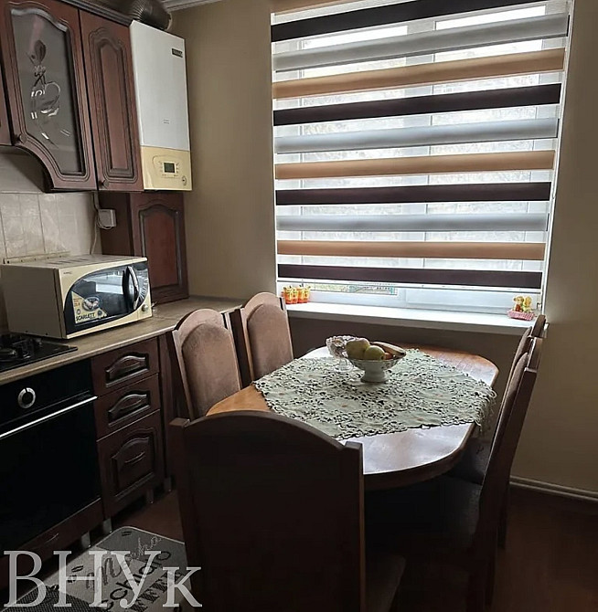 Продаж Квартира 4-кімнатна, 2/9 поверх на Богомольця Ужгород - фото 2