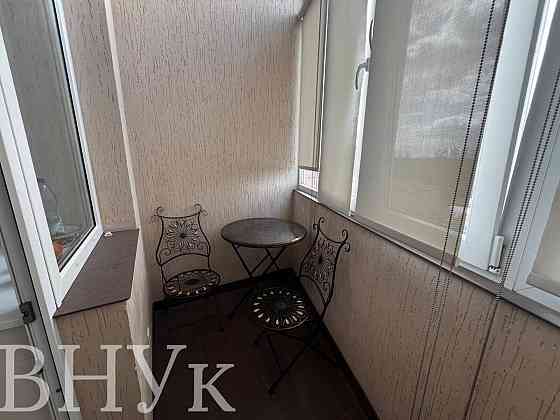 Продаж Квартира 3-кімнатна, 5/5 поверх на вул. Петлюри Львів