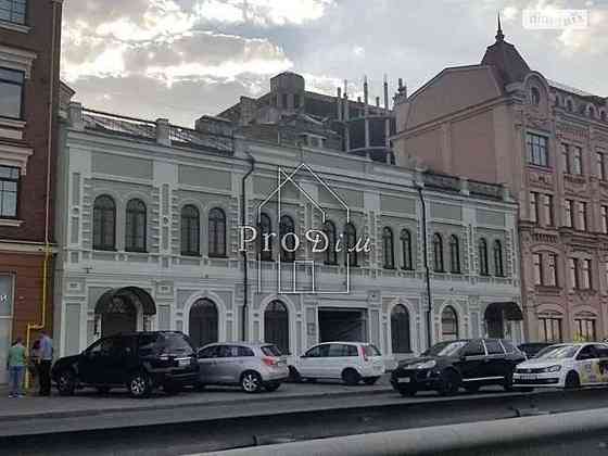 Продаж 2к квартири 33 кв. м на вул. Набережно-Хрещатицька 7 під офіс Київ