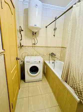 Оренда Квартира 2-кімнатна, 21/25 поверх на Урлівська, 23 а Київ