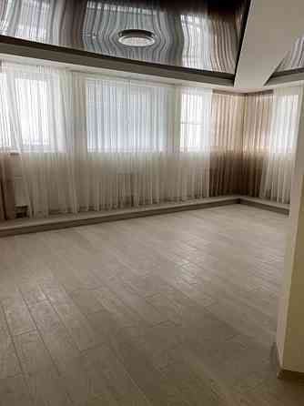 Продаж Квартира 3-кімнатна, 4/17 поверх на Харченка, 47Б Київ