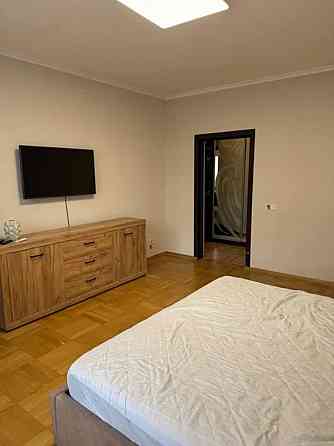 Оренда Квартира 1-кімнатна, 5/17 поверх на Бажана, 16 Kiev