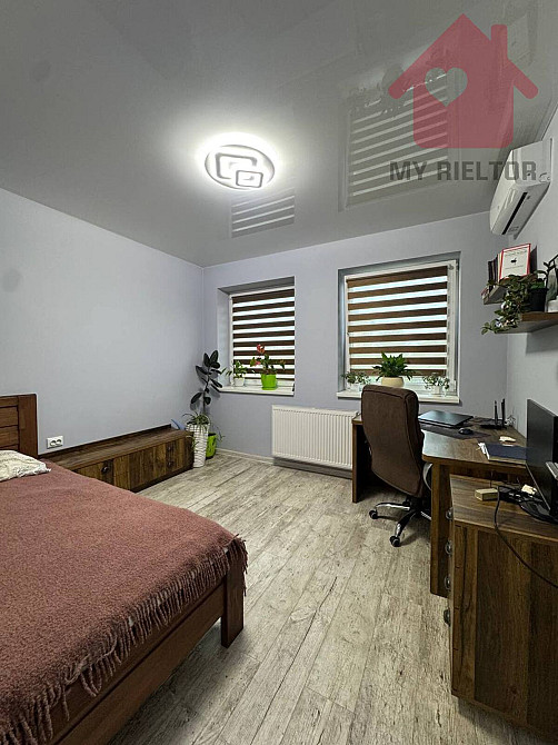 Сучасний будинок з сонячними панелями та гаражем у новому районі. Uzhhorod - photo 11