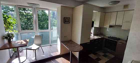 Продаж Квартира 3-кімнатна, 5/6 поверх на Павла Вірського бульв. (Саратовська), 45 Kiev