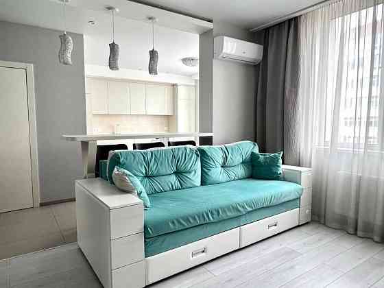 Продаж Квартира 3-кімнатна, 22/25 поверх на Освіти вул., д. 16а Киев