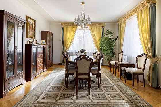 Продаж Будинок 5-кімнатний на вул. Гоголя Зимна Вода