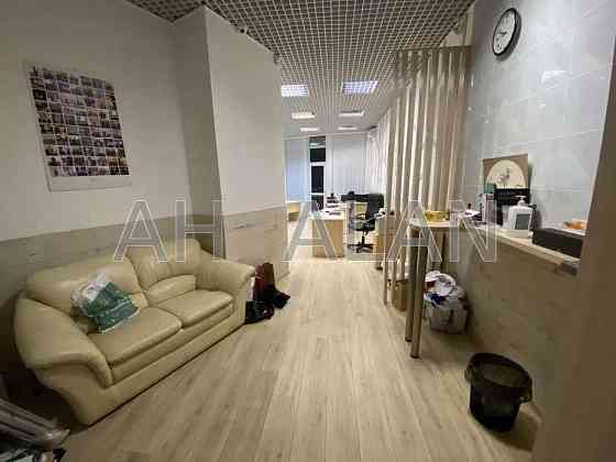 Оренда офісне приміщення на Євгена Коновальця вул., 36Д приміщень - 2, поверх - 2/9 Київ