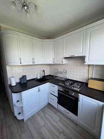 Оренда Квартира 3-кімнатна, 9/9 поверх на ул. Полярная Київ