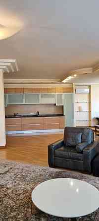 Продаж Квартира 4-кімнатна, 11/23 поверх на Старонаводницька вул., д. 13А Киев