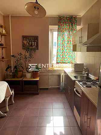 Продаж Квартира 2-кімнатна, 10/10 поверх на вул. Леси Украинки Київ