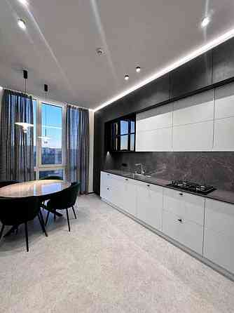 Продаж Квартира 1-кімнатна, 14/14 поверх на вул. Малоголосківська Львов