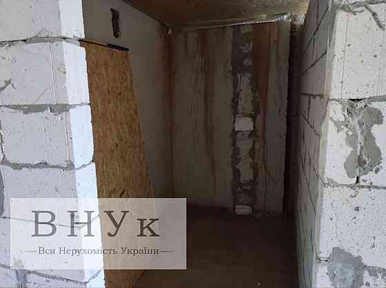 Продаж Квартира 2-кімнатна, 5/5 поверх на вул. Петриків / Шептицького Ternopil'