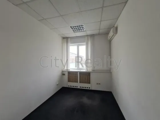 Здається Офісні приміщення площа 232 кв.м 3-й поверх Київ Вікентія Хвойкі 18/14 Київ