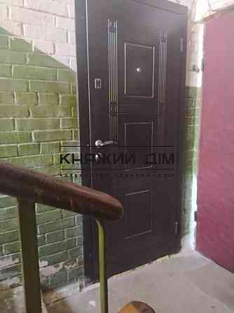 Оренда Квартира 1-кімнатна, 3/5 поверх на Саратовская вул./Павла Вірського бул. Kiev