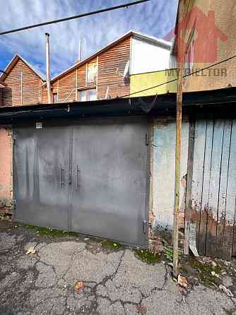 Прлодаж трикімнатної квартири пл.Петефі Uzhhorod