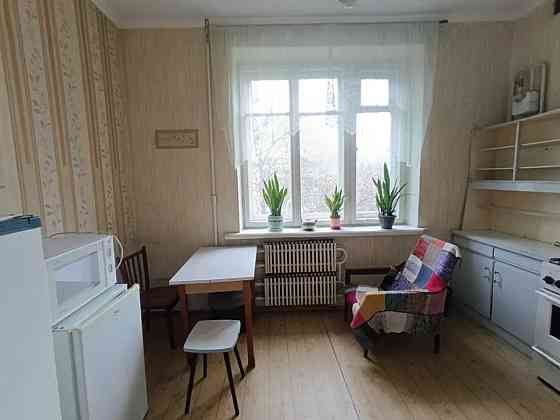 Продаж Квартира 1-кімнатна, 4/4 поверх на Лазаряна вул., 4 Дніпро