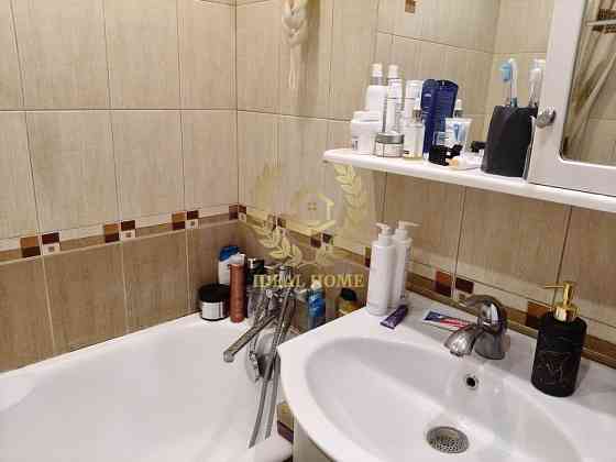 Продаж Квартира 2-кімнатна на Радужная ул., 35 Київ