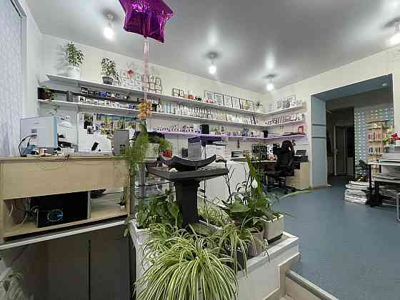 Продаж приміщення вільного призначення на вул. Зелена приміщень - 3, поверх - 1/2 Львів