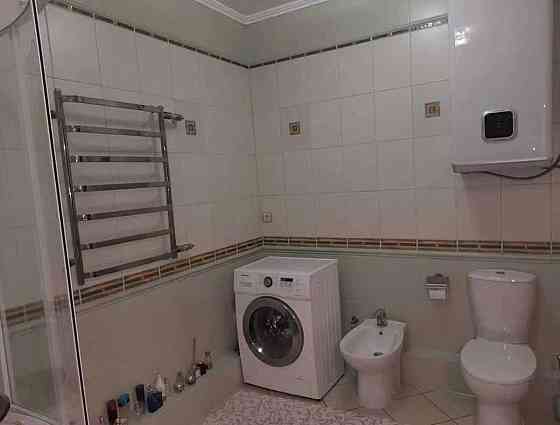 Оренда Квартира 3-кімнатна, 12/23 поверх на ул. Урловская, 23в Kiev