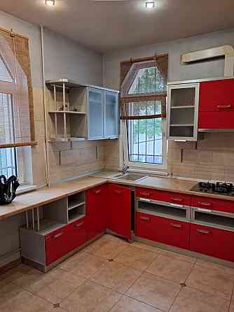 Просторный дом 282 м² с бассейном и сауной Лиманка