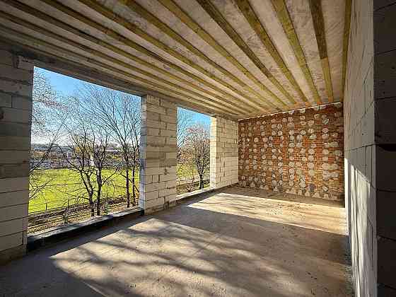 Продаж Квартира 4-кімнатна, 3/3 поверх на вул. Дучимінської О. Ивано-Франковск