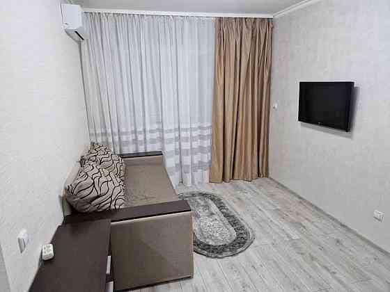 Оренда Квартира 1-кімнатна, 23/26 поверх на Днепровская набережная Киев