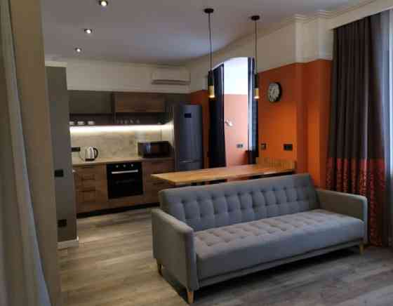 Оренда Квартира 1-кімнатна, 5/16 поверх на Небесной Сотни пр. Одесса