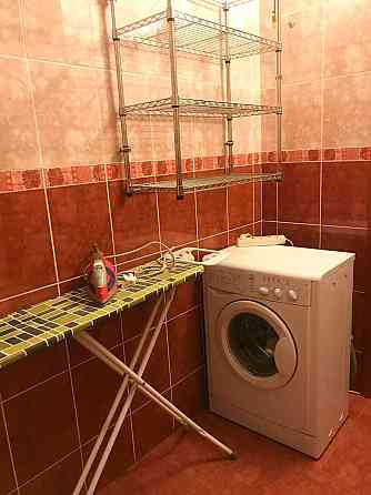 Оренда Квартира 2-кімнатна, 7/24 поверх на Саперно-Слобідська, 22 Kiev