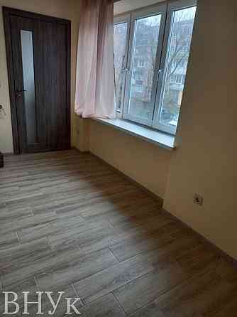 Продаж Квартира 1-кімнатна, 2/5 поверх на Грушевського Uzhhorod