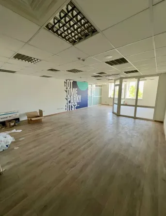For rent Office Spaces area 79 sq.m  Dnipro Барикадна Dnipro