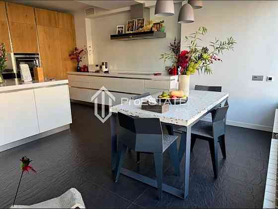 Продаж Квартира 3-кімнатна, 3/22 поверх Киев