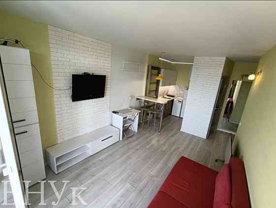 Продаж Квартира 1-кімнатна, 10/10 поверх на вул. Зелена Львов