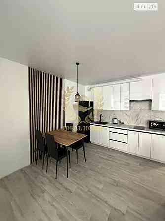 Продаж Квартира 1-кімнатна на Светлая ул., 3 Киев