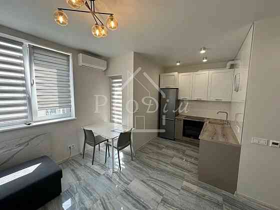 Оренда Квартира 1-кімнатна, 4/4 поверх на Промениста вул., 42 Киев