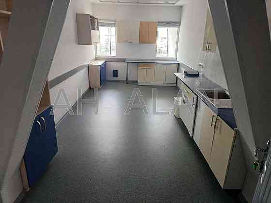 Продаж офісне приміщення на Борщагівська вул., 154А поверх - 5/5 Київ