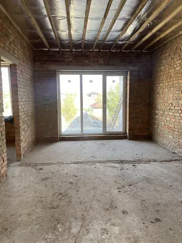 Продаж 1-поверховий   80 кв.м 3 кімн. на Київський масив Рівне - фото 1