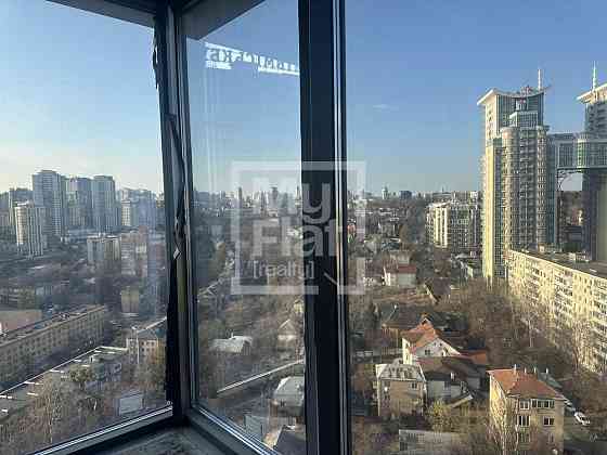 Продаж Квартира 4-кімнатна, 16/23 поверх на вул. Звіринецька Киев