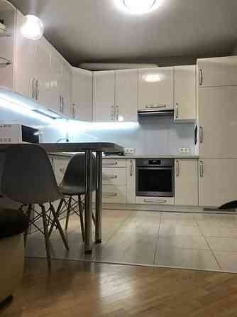 Оренда Квартира 2-кімнатна на ул. Заречная, 1 Київ