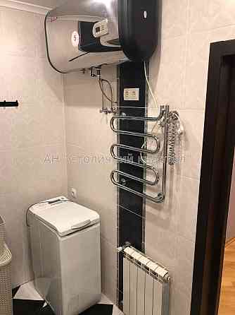 Продаж Будинок 2-кімнатний на Дніпровська наб., 26Б Київ