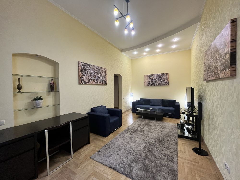 Продаж Квартира 3-кімнатна, 3/5 поверх на Євгена Чикаленка вул., д. 21 Киев - изображение 2