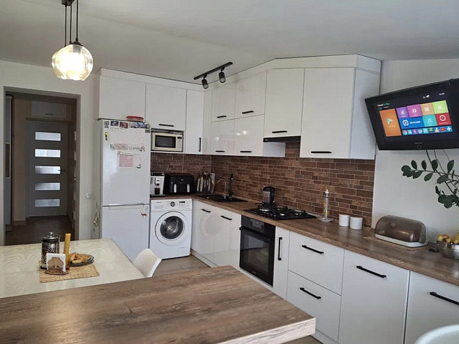 Продаж 2к квартири, 70 кв.м, бульв. Д.Вишневецького Ternopil' - photo 1