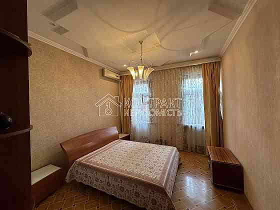 Продаж Квартира 4-кімнатна, 2/5 поверх на вул. Ромена Роллана Харьков