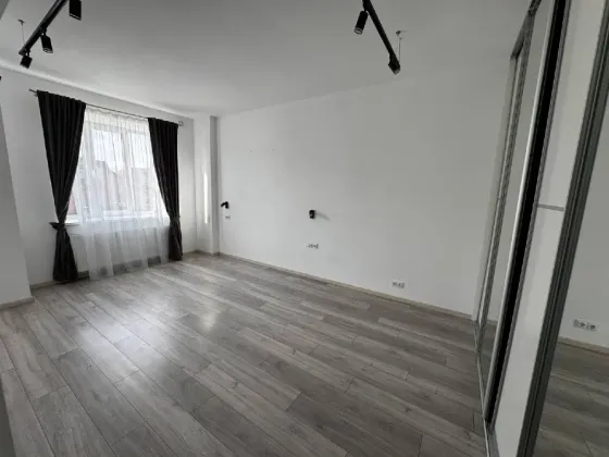 For sale 2-room Apartment 59 sq.m площа Єдності, 21 Novyi Yarychiv